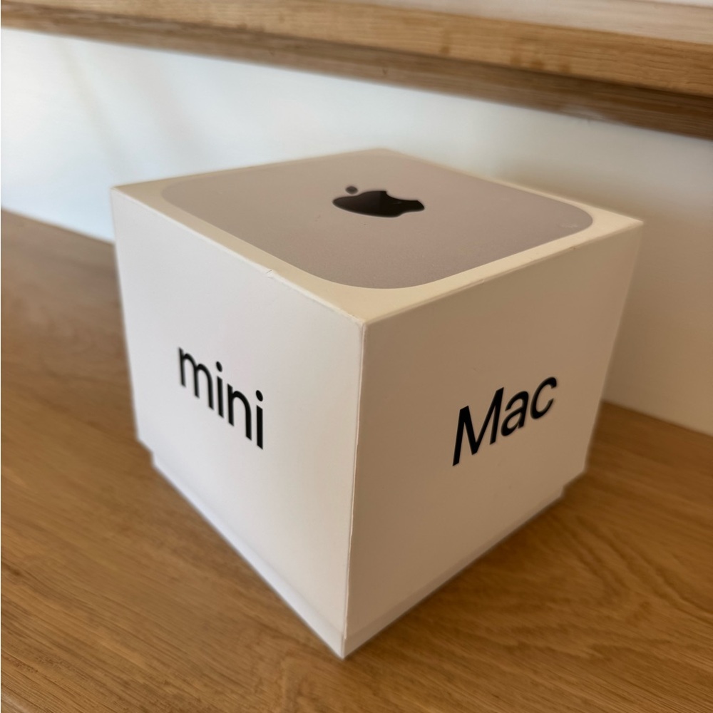 Mac mini with Apple M4 chip BRAND NEW
